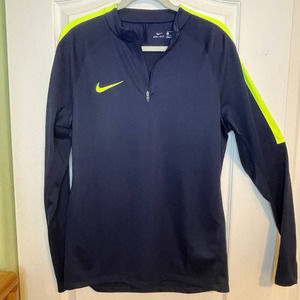 NIKE - DRI FIT RUNNING JACKET-MENS -LARGE